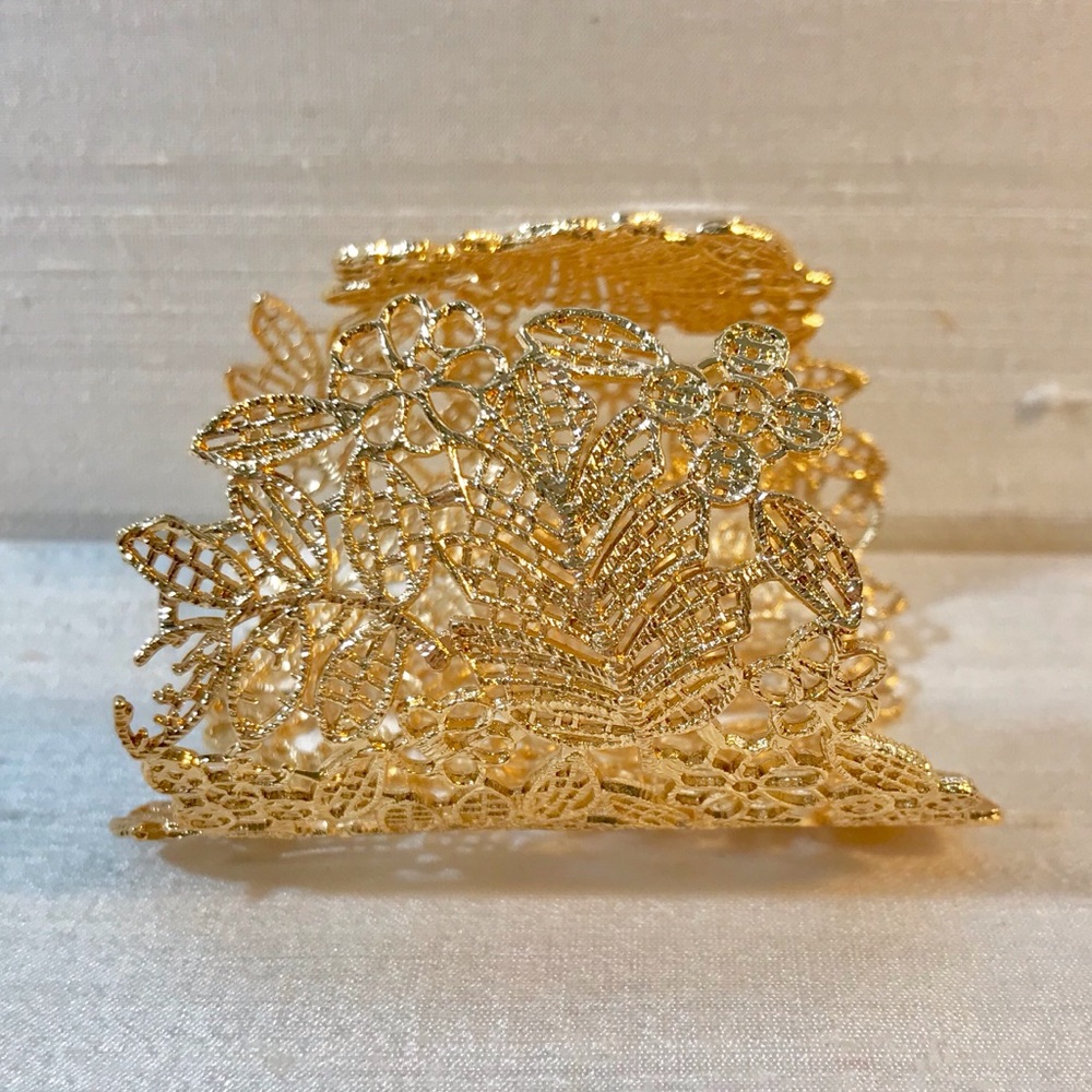 ✨Beautiful Gold Lace Cuff Bracelet✨ - Picture 7 of 8
